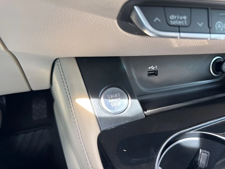 2023 Audi B9 A4 - Image 25 of 31