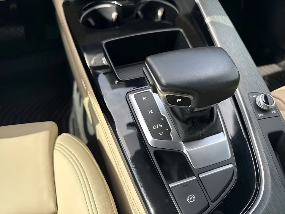 2023 Audi B9 A4 - Image 19 of 31