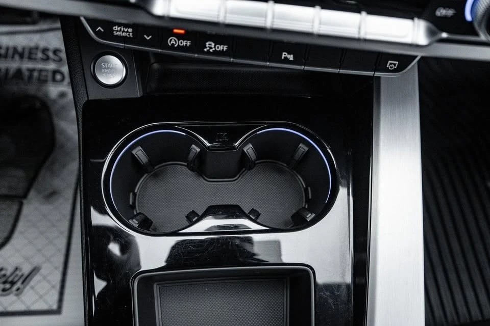 2023 Audi B9 A4 - Image 17 of 19