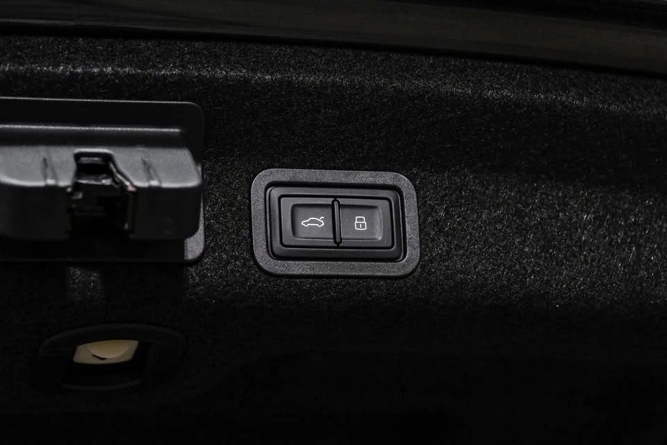 2023 Audi C8 A6 - Image 17 of 20