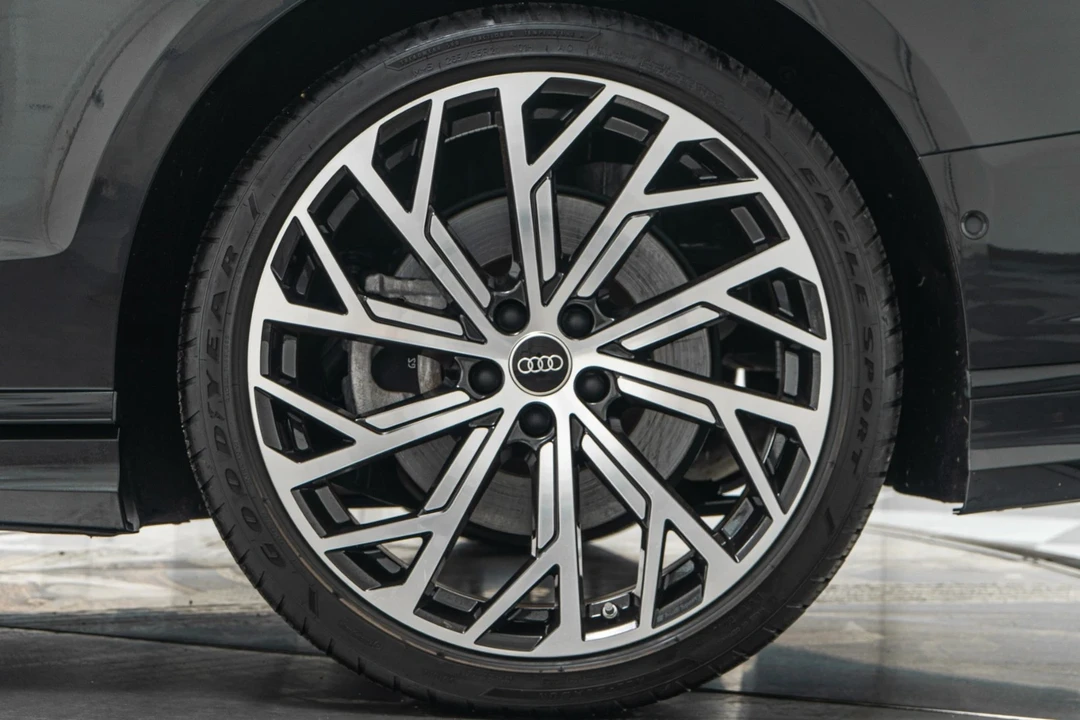 2023 Audi D5 A8 - Image 11 of 12
