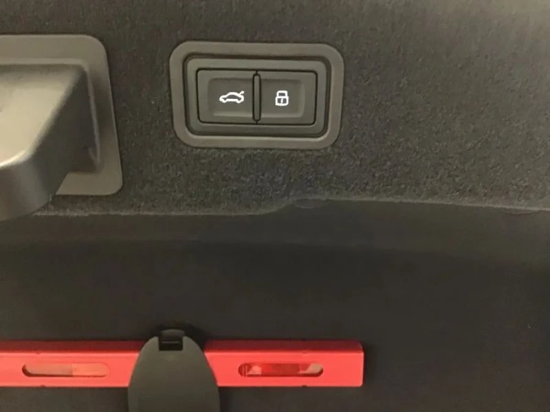 2023 Audi D5 A8 - Image 8 of 12