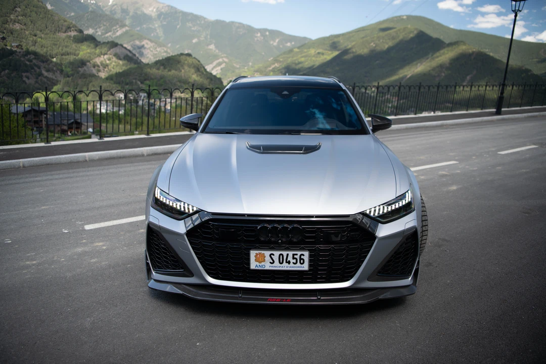 2023 Audi C8 RS6 - Image 2 of 6