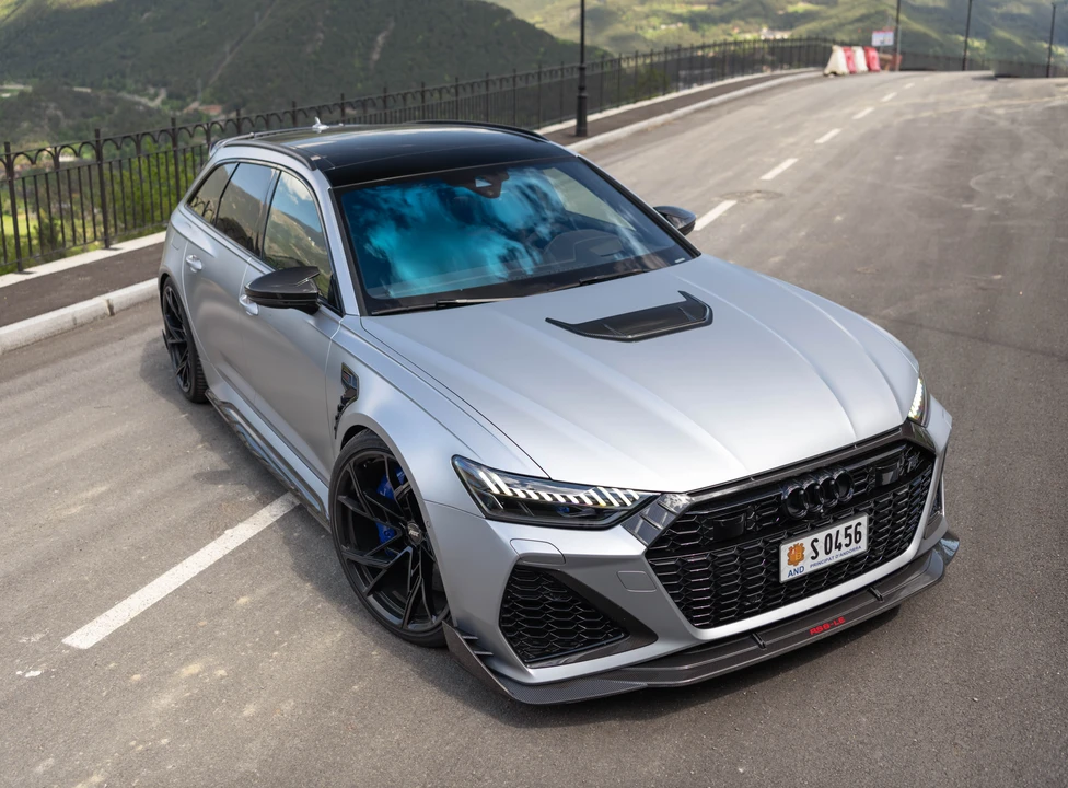 2023 Audi C8 RS6 - Image 3 of 6