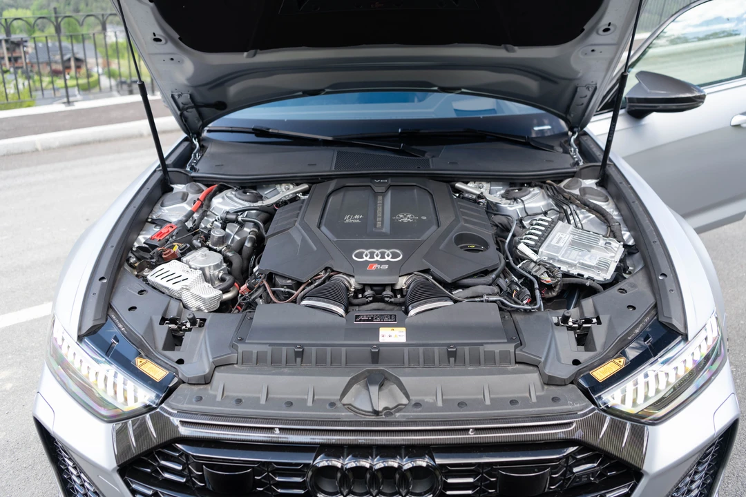 2023 Audi C8 RS6 - Image 5 of 6