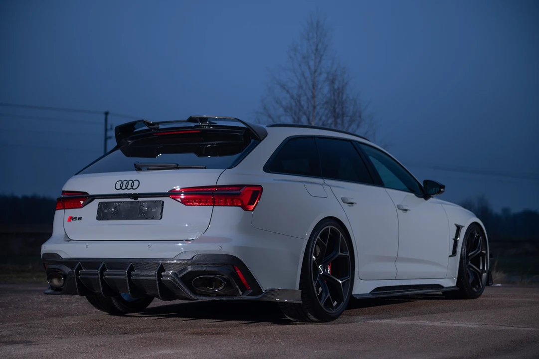 2023 Audi C8 RS6 - Image 7 of 31