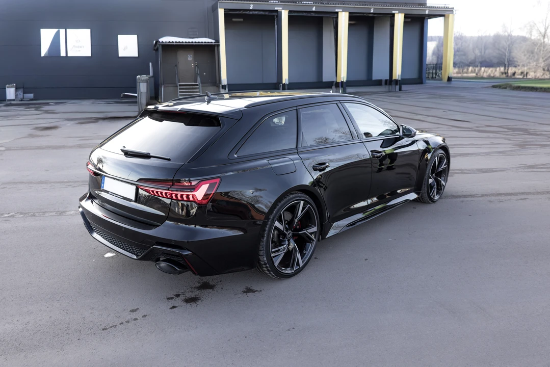 2023 Audi C8 RS6 - Image 14 of 31