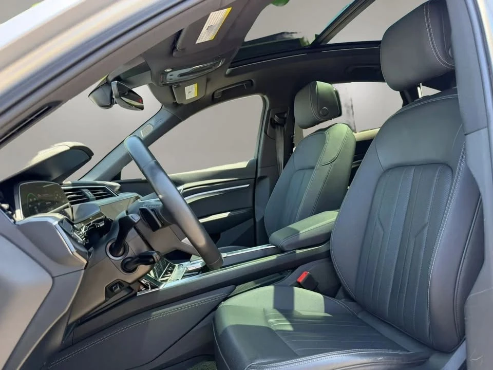 2023 Audi e-tron - Image 10 of 15