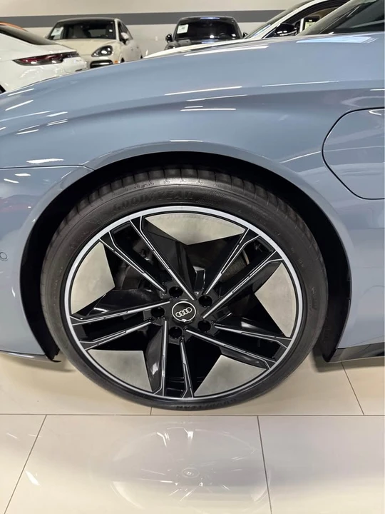 2023 Audi e-tron GT - Image 10 of 11