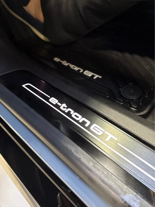 2023 Audi e-tron GT - Image 6 of 11