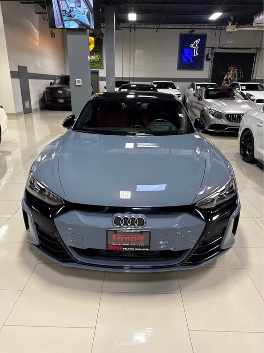 2023 Audi e-tron GT - Image 2 of 11