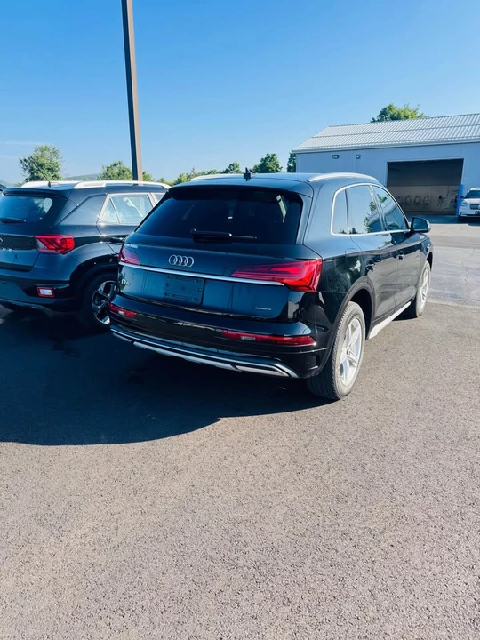 2023 Audi F3 Q3 - Image 2 of 5
