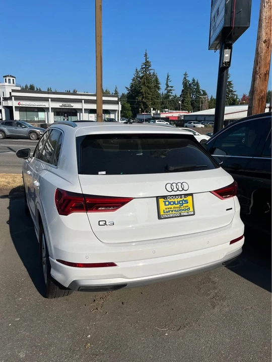 2023 Audi F3 Q3 - Image 2 of 4