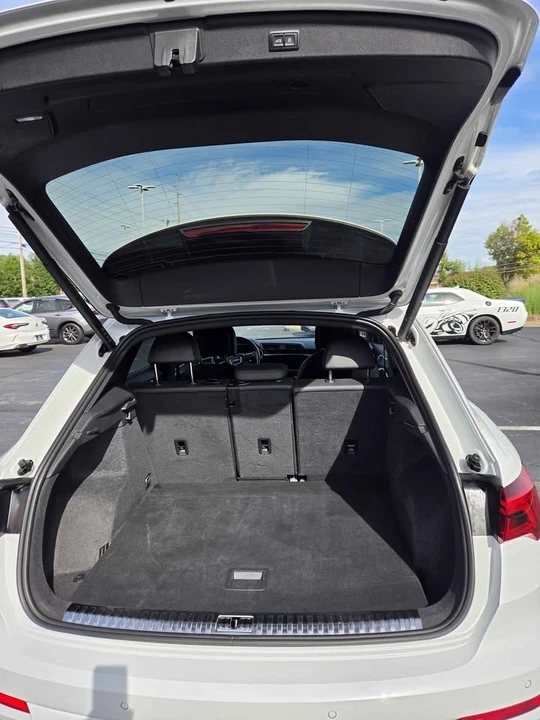 2023 Audi F3 Q3 - Image 3 of 9