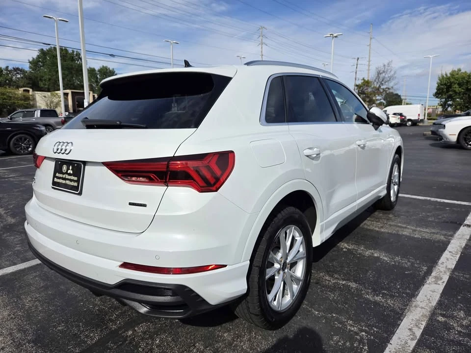 2023 Audi F3 Q3 - Image 2 of 9