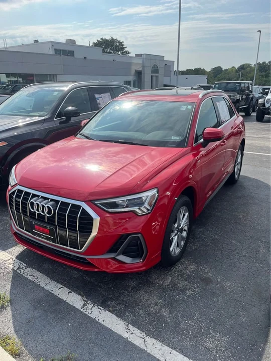 2023 Audi F3 Q3 - Image 2 of 16
