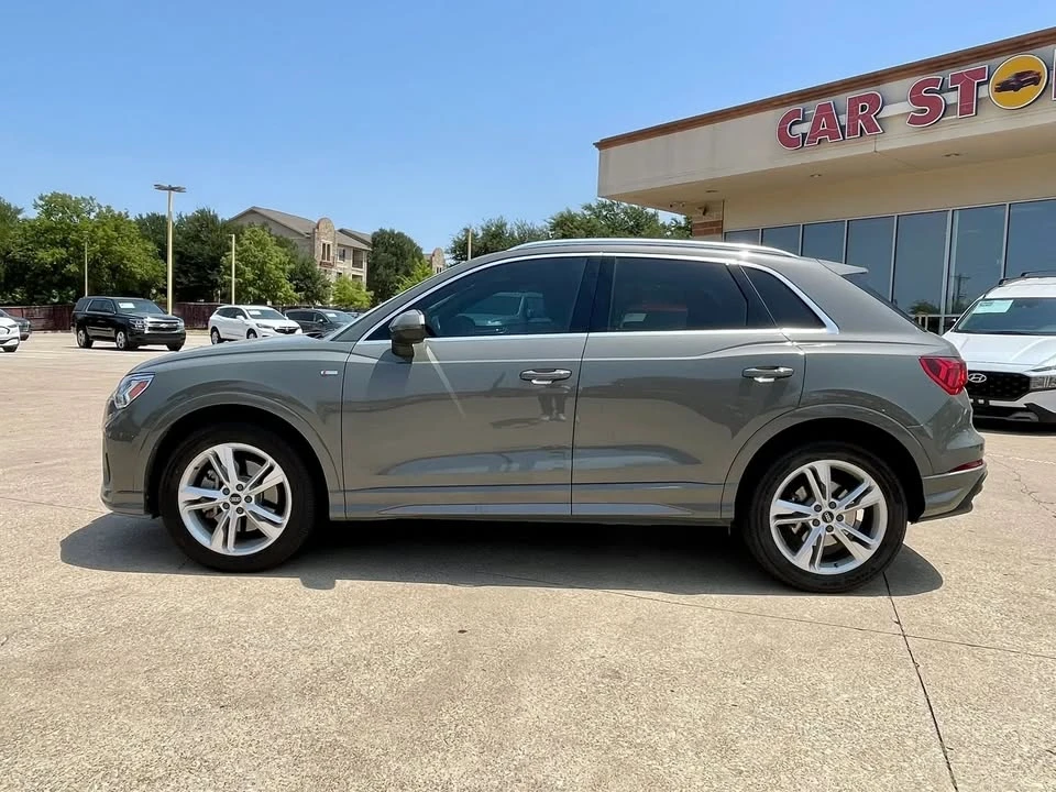 2023 Audi F3 Q3 - Image 2 of 17