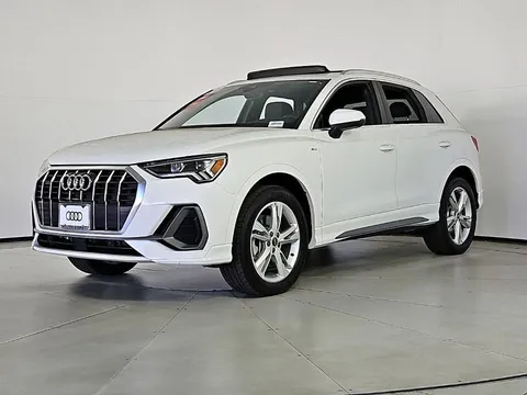 2023 Audi Q3 Premium