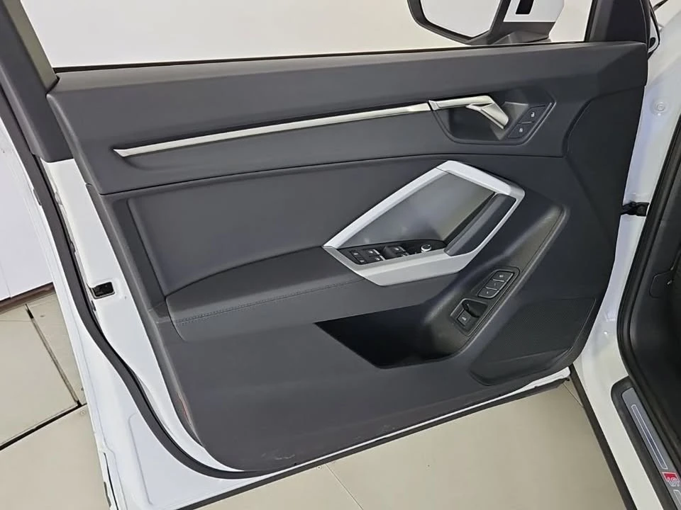 2023 Audi F3 Q3 - Image 10 of 19