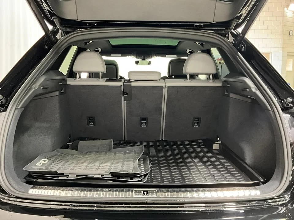 2023 Audi F3 Q3 - Image 8 of 15