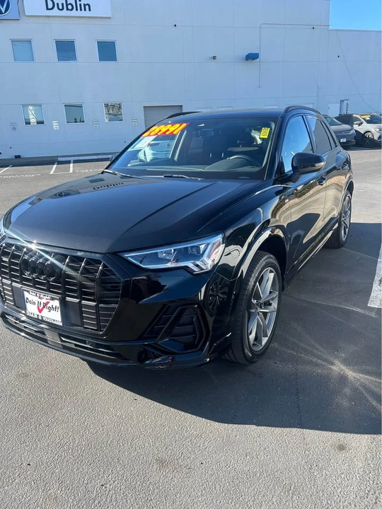 2023 Audi F3 Q3 - Image 2 of 8