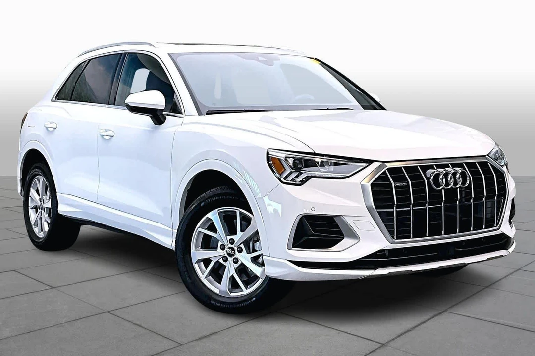 2023 Audi F3 Q3 - Image 3 of 12