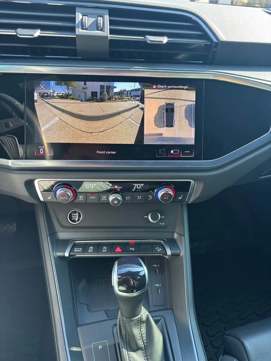 2023 Audi F3 Q3 - Image 4 of 12