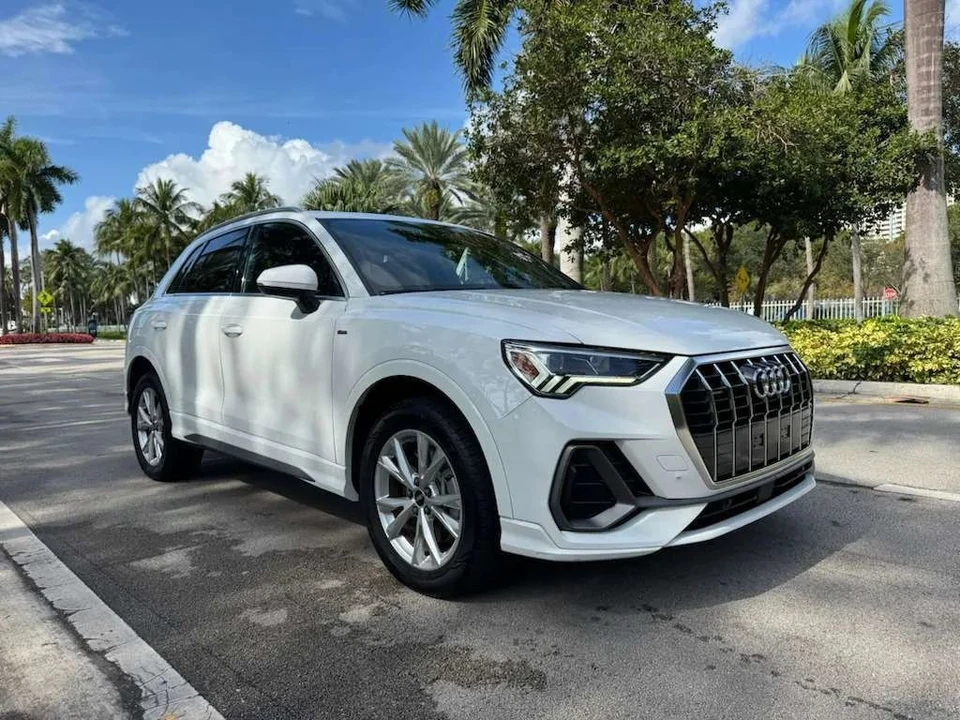 2023 Audi F3 Q3 - Image 2 of 12