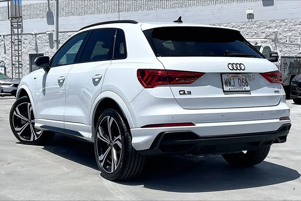 2023 Audi F3 Q3 - Image 2 of 20