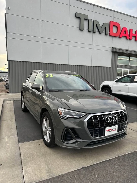 2023 Audi F3 Q3 - Image 2 of 8