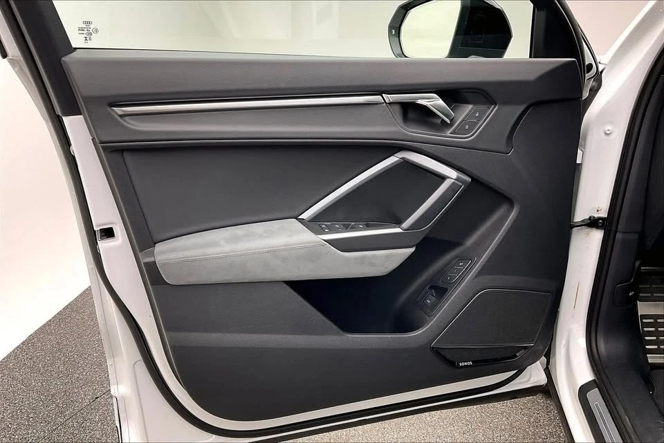2023 Audi F3 Q3 - Image 8 of 13