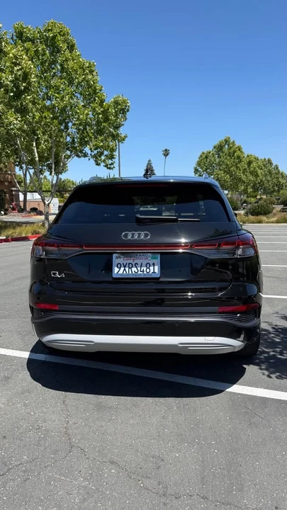 2023 Audi Q4 e-tron - Image 6 of 12