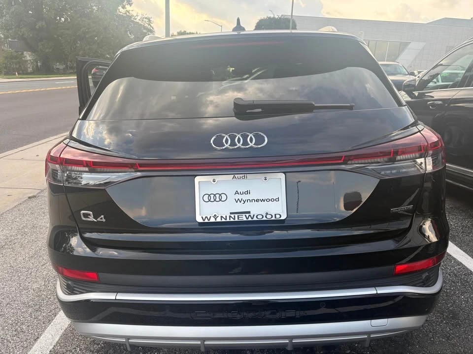 2023 Audi Q4 e-tron - Image 3 of 8