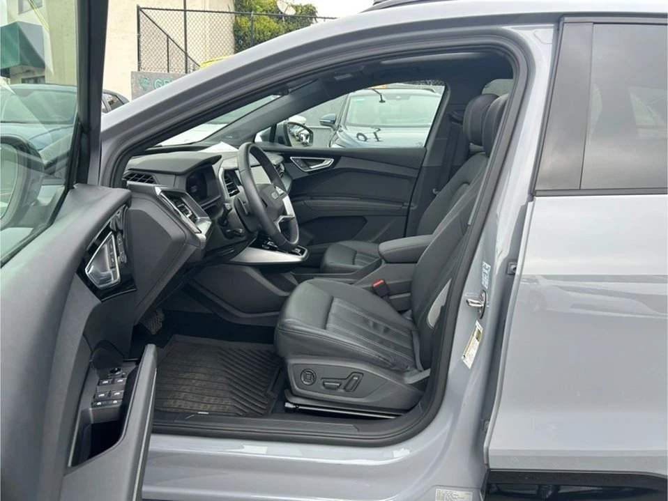 2023 Audi Q4 e-tron - Image 11 of 20