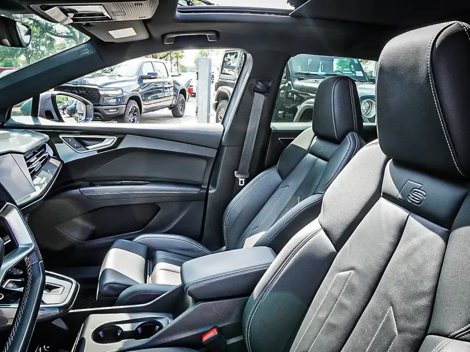 2023 Audi Q4 e-tron - Image 9 of 17
