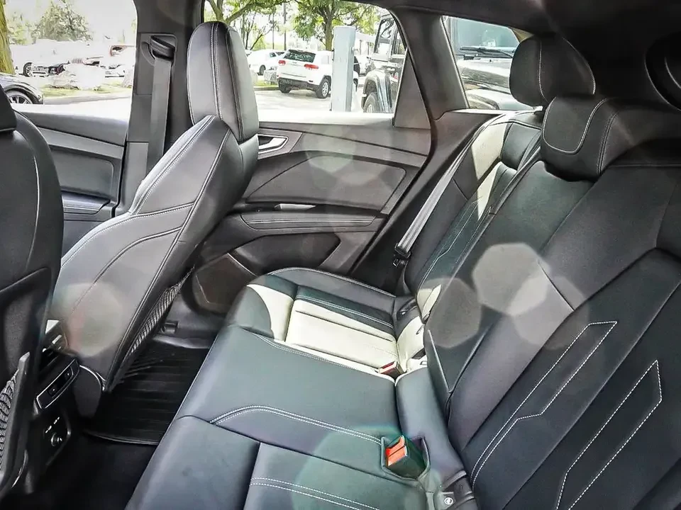 2023 Audi Q4 e-tron - Image 10 of 17