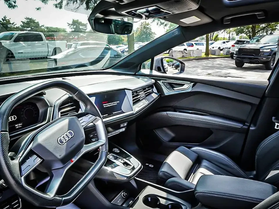 2023 Audi Q4 e-tron - Image 8 of 17