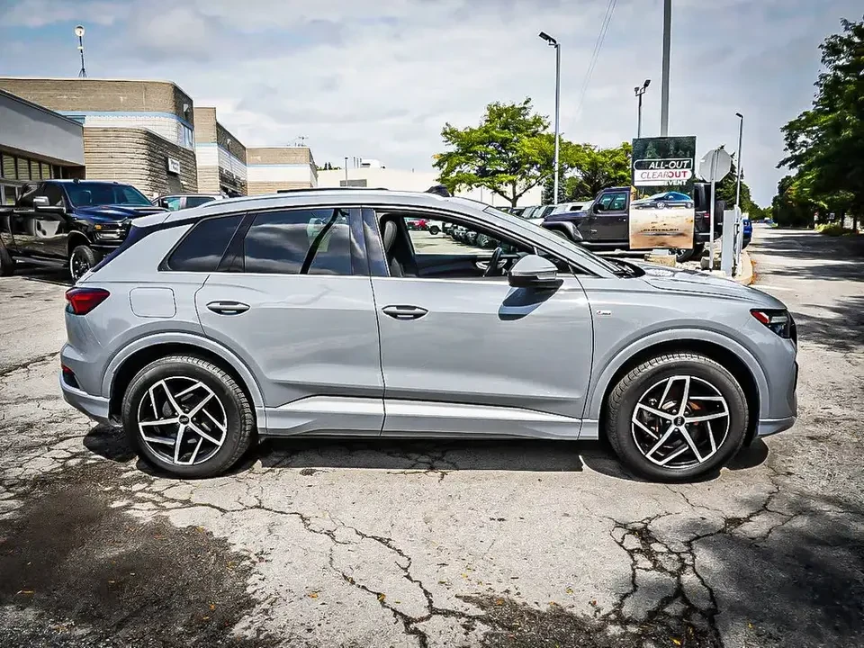 2023 Audi Q4 e-tron - Image 6 of 17