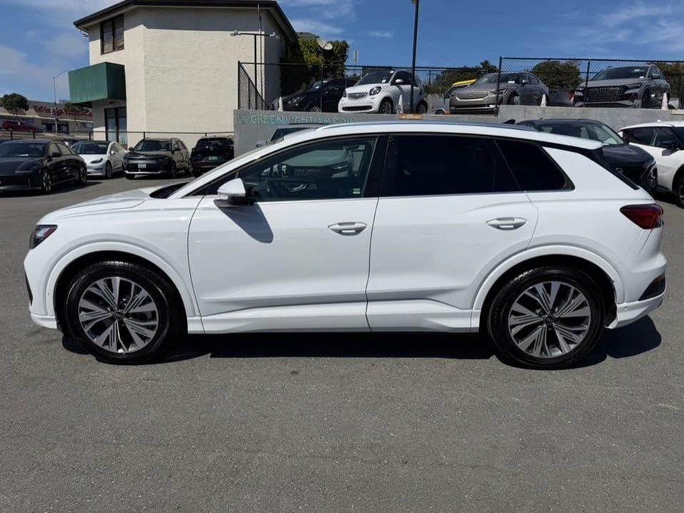 2023 Audi Q4 e-tron - Image 7 of 15