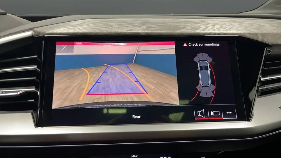 2023 Audi Q4 e-tron - Image 14 of 20