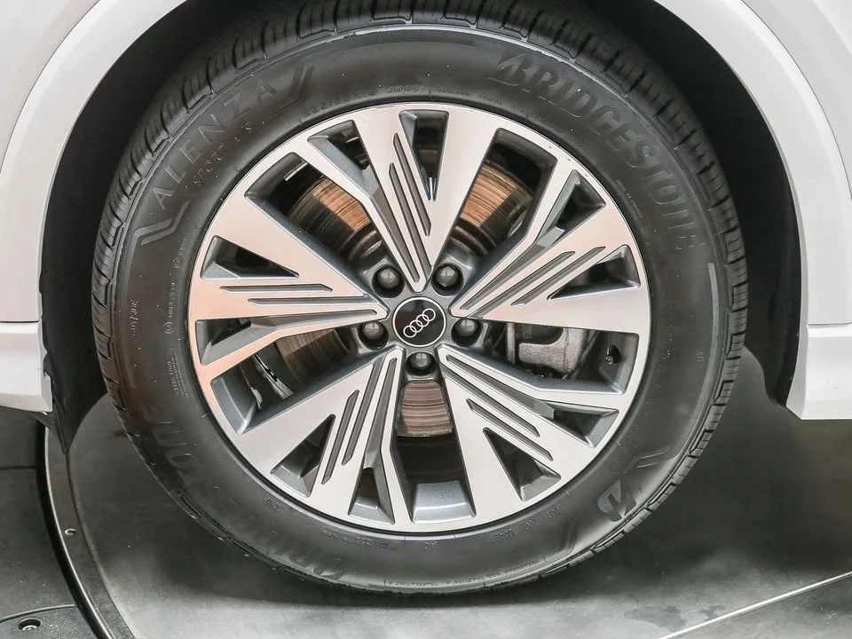 2023 Audi Q4 e-tron - Image 17 of 17