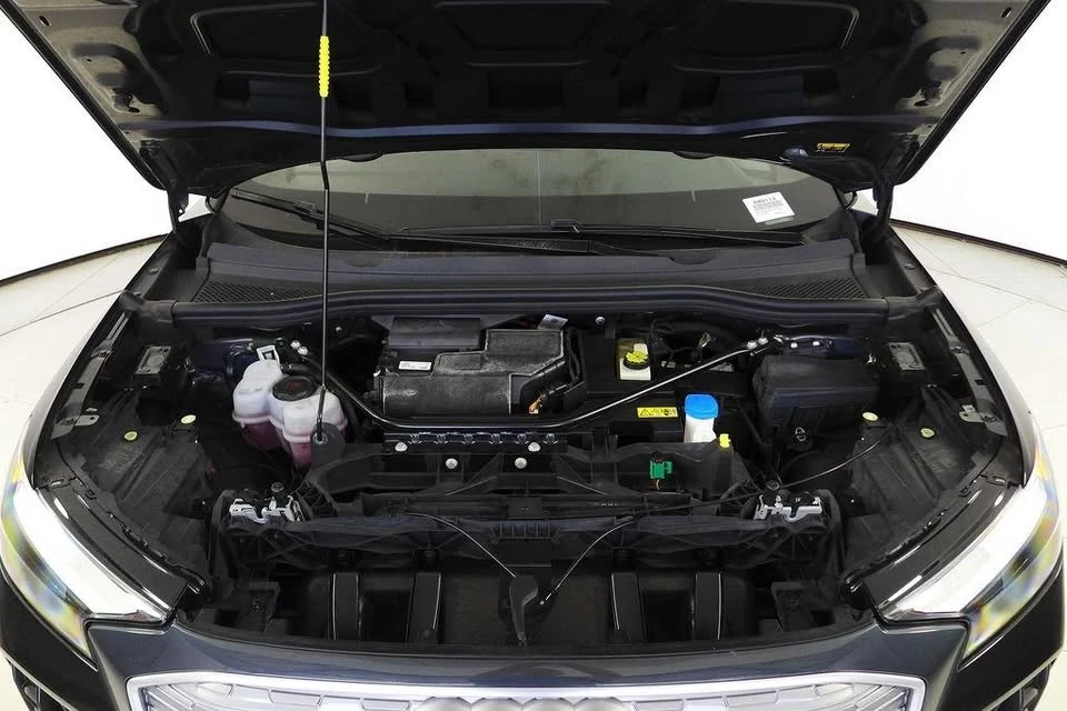 2023 Audi Q4 e-tron - Image 7 of 19