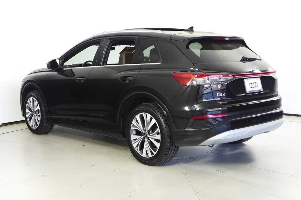 2023 Audi Q4 e-tron - Image 10 of 19