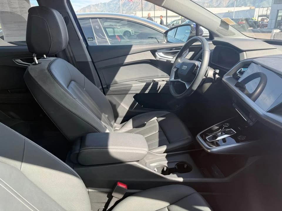 2023 Audi Q4 e-tron - Image 6 of 7
