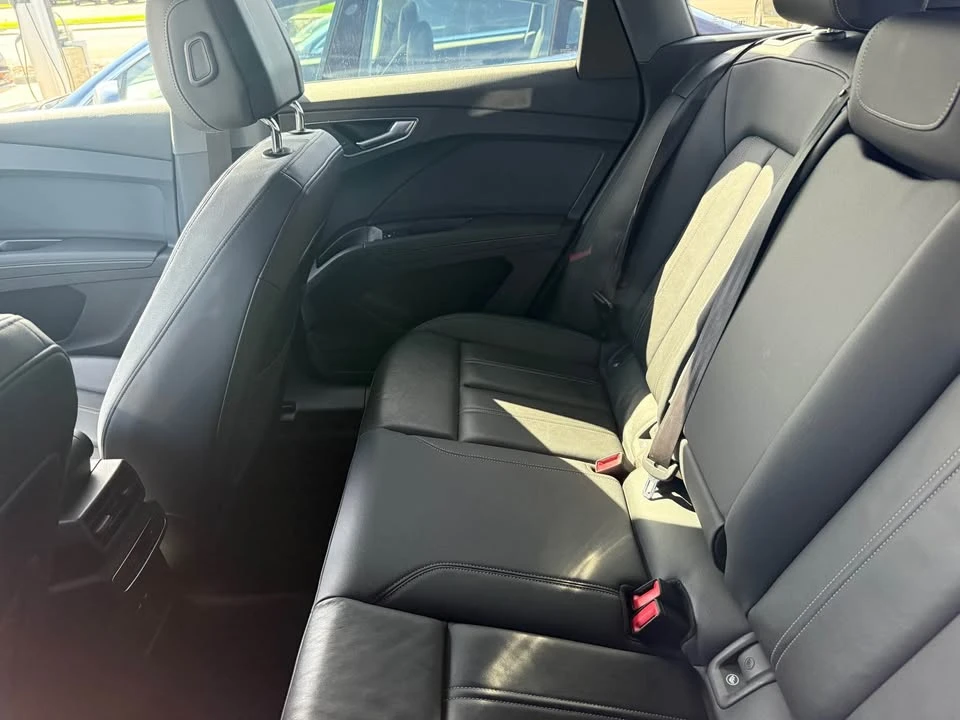 2023 Audi Q4 e-tron - Image 5 of 7