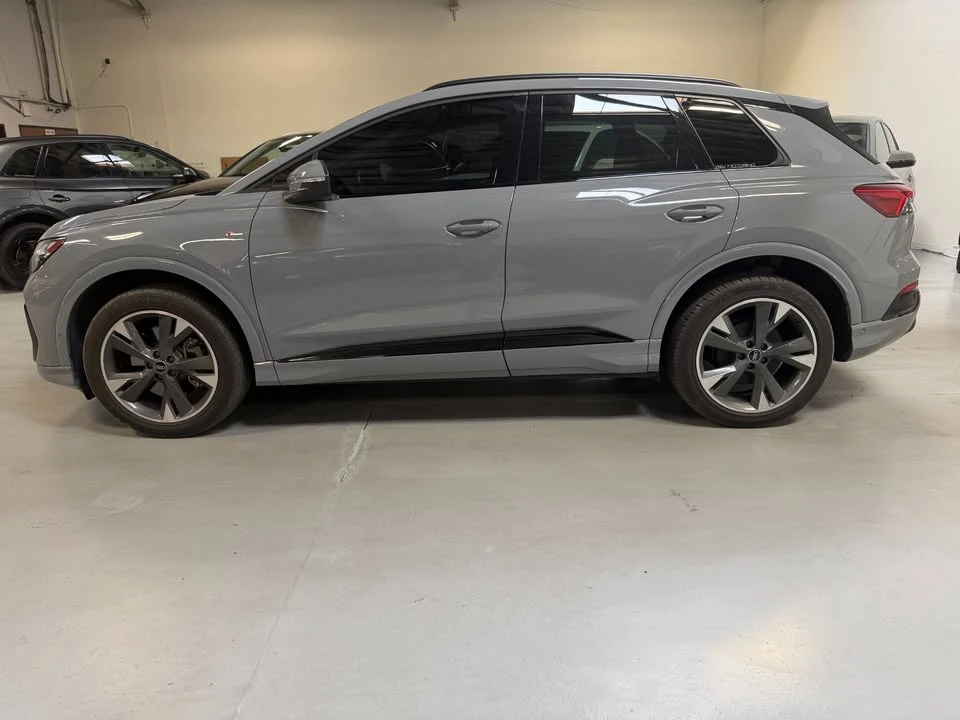 2023 Audi Q4 e-tron - Image 2 of 3
