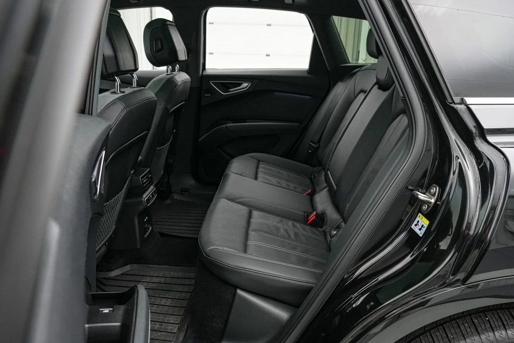 2023 Audi Q4 e-tron - Image 20 of 21