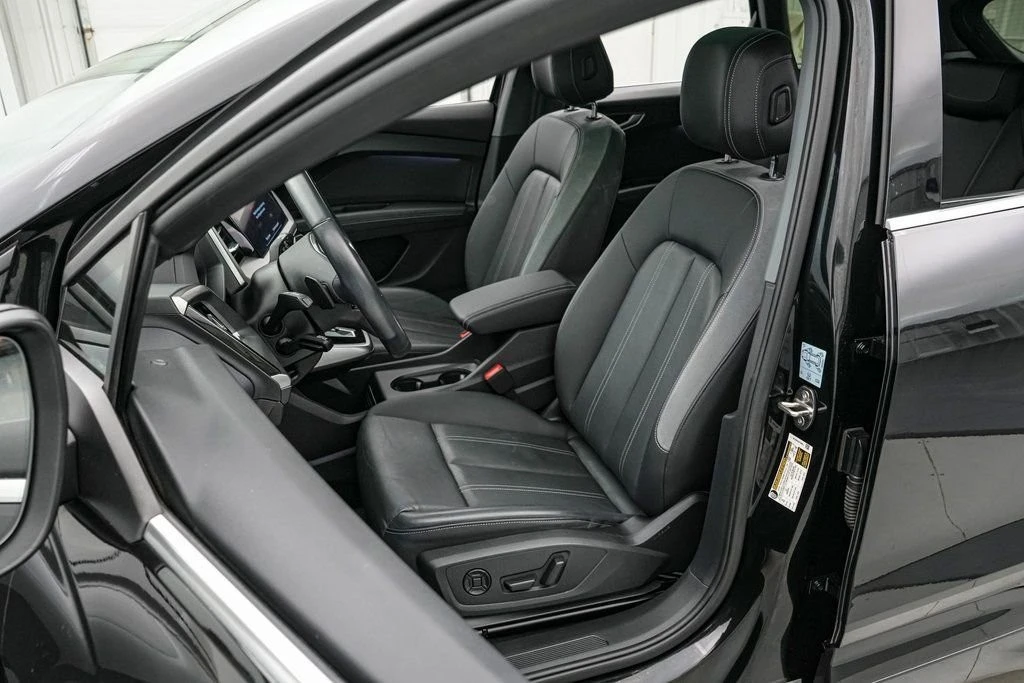 2023 Audi Q4 e-tron - Image 12 of 21