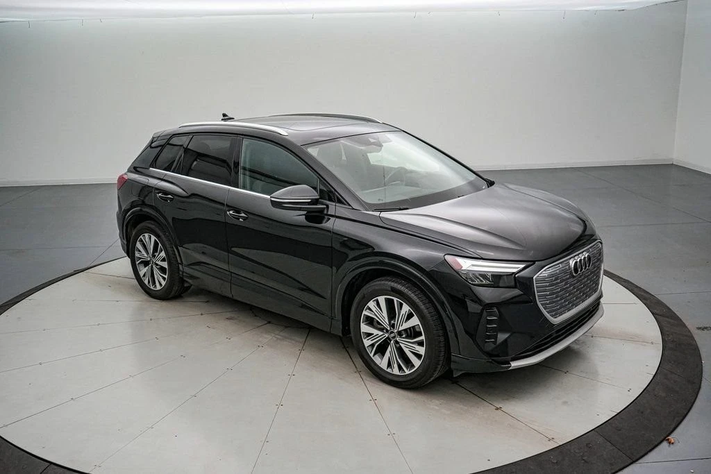2023 Audi Q4 e-tron - Image 2 of 21