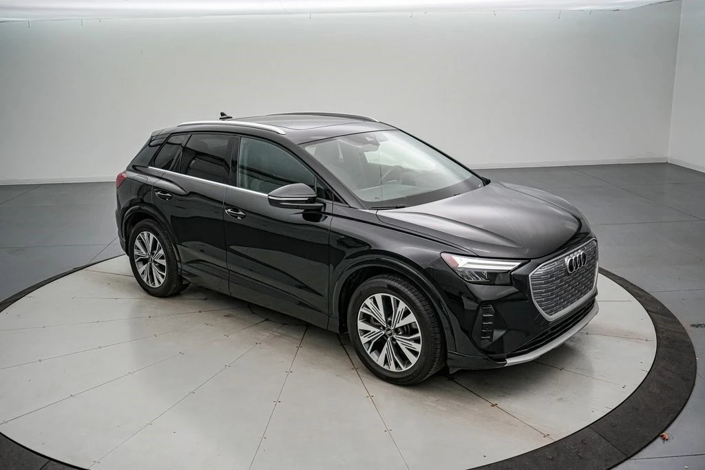2023 Audi Q4 e-tron - Image 2 of 21